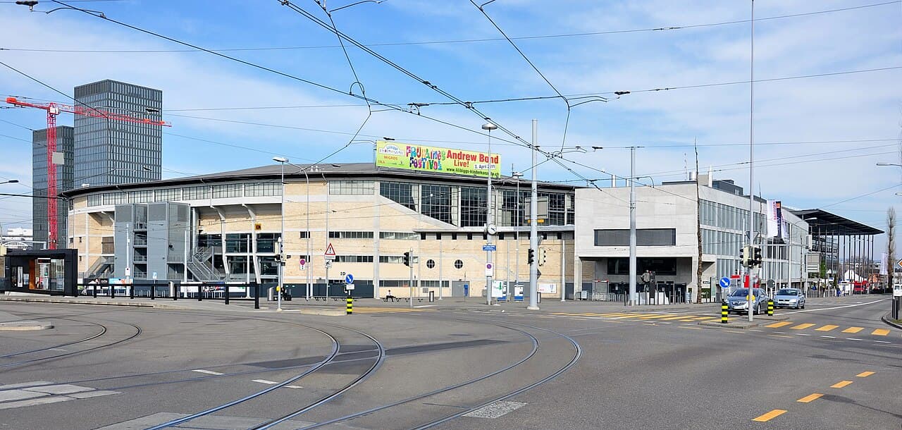 Hallenstadion